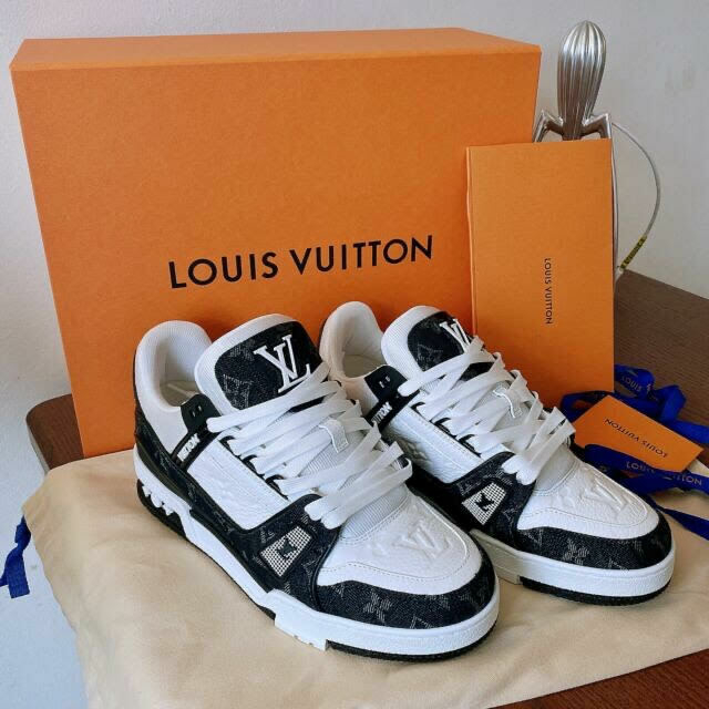 Precio tenis louis vuitton hotsell