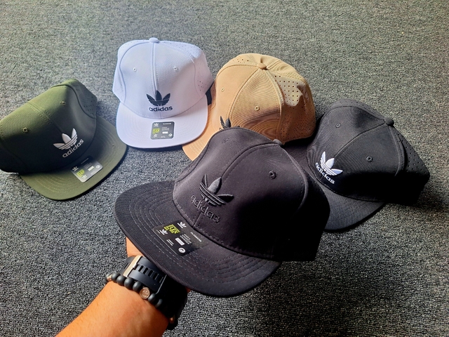 Gorra Adidas Plana Negra