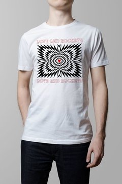 Remera Love and Rockets blanco hombre