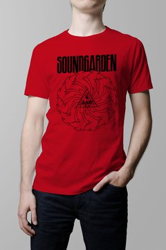 Remera Soundgarden roja hombre