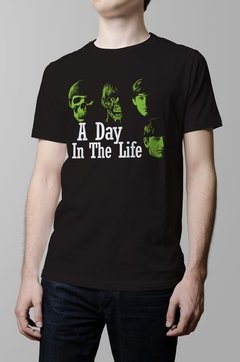 Remera The Beatles a day in the life hombre