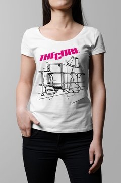 Remera The Cure Pill box tales blanca mujer