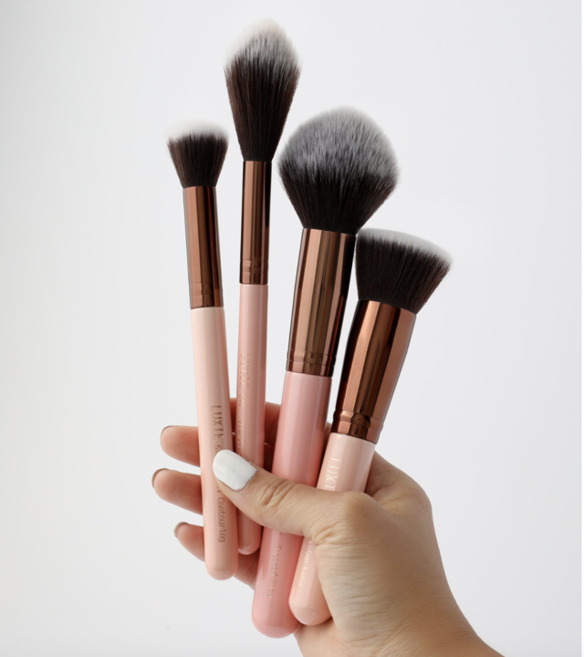 Brochas luxie store