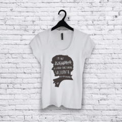 Remera entallada Sociopath #VRYDFFCLT - tienda online