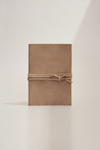 Cuaderno cuero y gamuza chico 13x17cm "Amigote"
