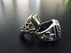 Anillo ESPADAS DIE en internet