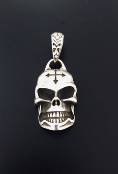 Dije CALAVERA CAOS - comprar online