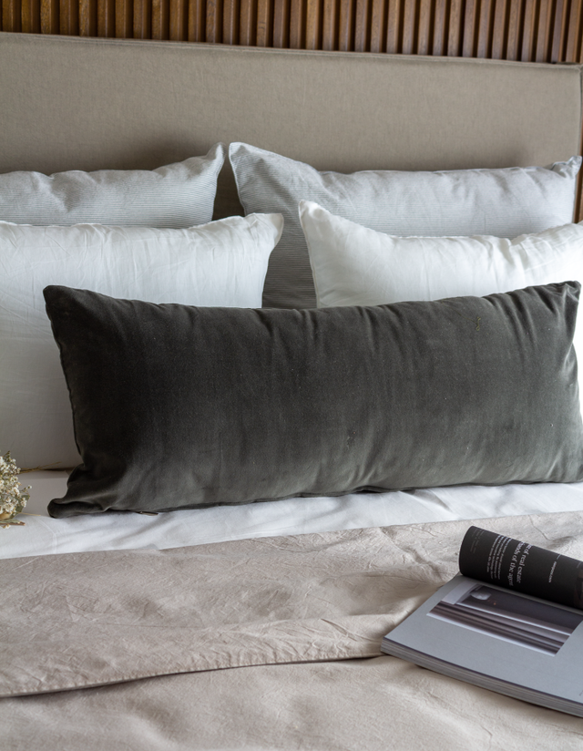 Almohadones grises para cama hotsell