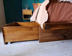 Cama Japonesa Cajonera con respaldo madera sustentable pallet reciclado