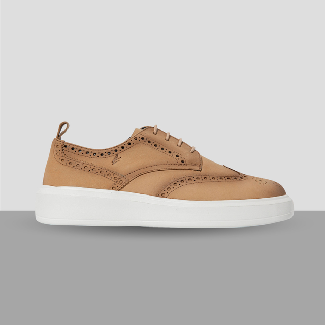 Sneakers sand store