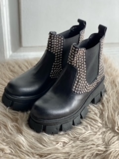 Botas cheap con tachas
