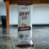 Chewy Bar a base cacao, dátiles y maní. 33 Grs - VITALGY (X 12 UNIDADES)