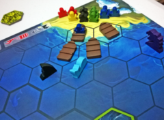 Survive: Fuga de Atlântida! - Caixinha Boardgames
