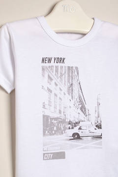 Remera estampada New York City Articulo: E39142593 en internet