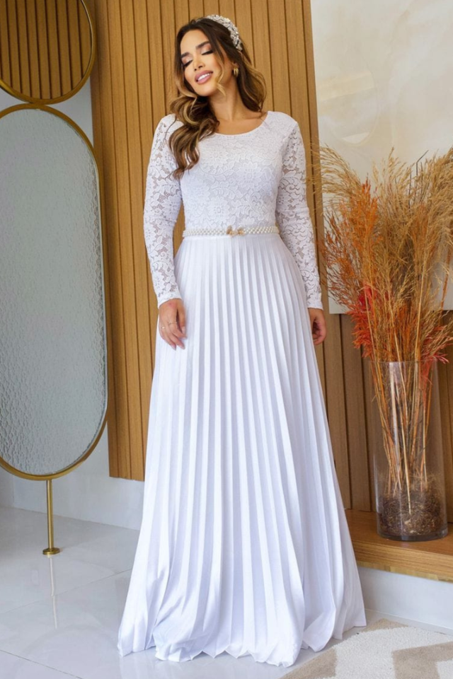 Vestido Longo Plissado,Tecido Crepe e Renda,Cor Branco - Juliete