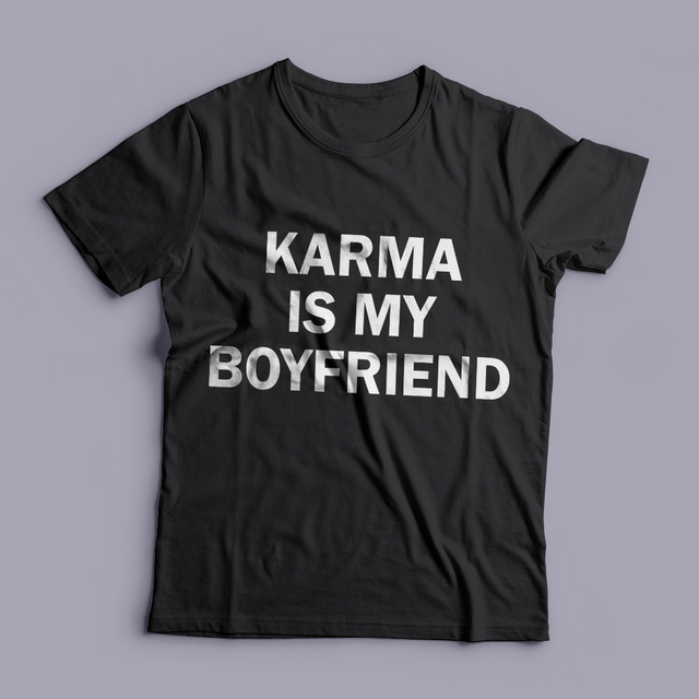 Camiseta Preta Karma