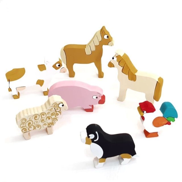 GRANJA MADERA CON ANIMALES Y ACCESORIOS