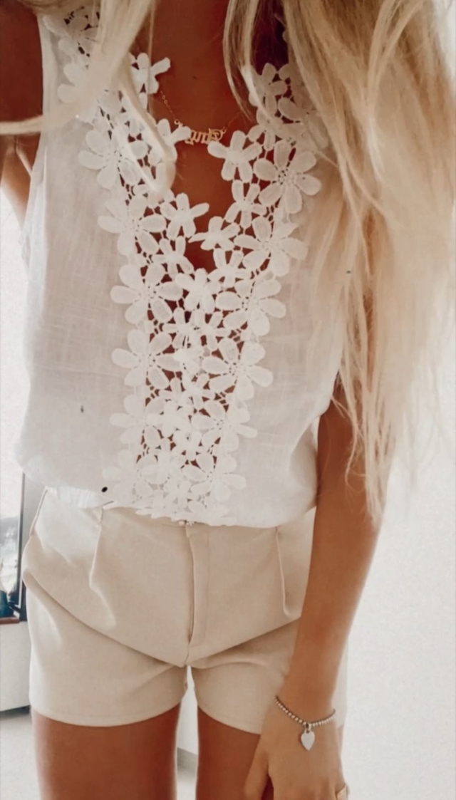 Broderie blusas clearance