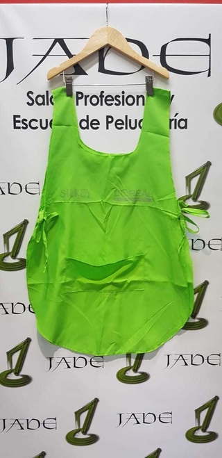 CHAQUETA * PONCHO VERDE REGULABLE CON BOLSILLO * CON INSCRIPCIONES *OFERTA*