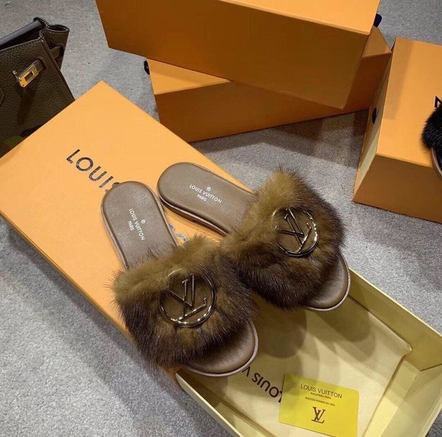 Chinelo Louis Vuitton Mule Waterfront 1A3PRW - GVimport