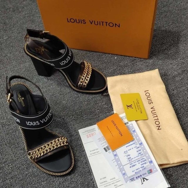 Sandália Louis Vuitton - Comprar em GVimport