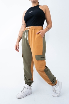 PANT CARGO GEMINIS | CAMEL/VERDE - comprar online