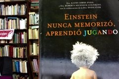 Einstein nunca memorizó, aprendió jugando - Kathi Hirsh - Roberta Michnick - Diane Eyer ISBN 8427031254