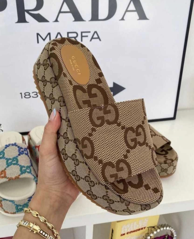 Sandalias plataforma retailer gucci