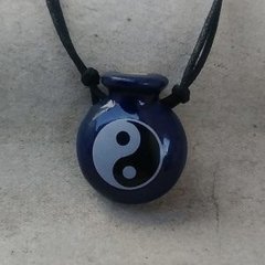 Colar aromático difusor pessoal de cerâmica - yin/yang - cantil - 4 cores