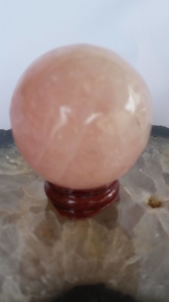 Esfera de quartzo rosa 5,1cm com suporte - 194g - Amor