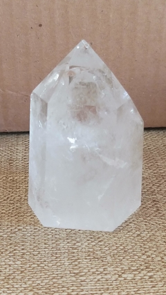Ponta cristal de quartzo gerador com arco-íris -7cm - 180g