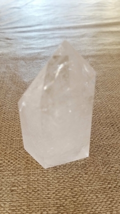 Ponta cristal de quartzo gerador com arco-íris - 6,3cm - 172g - purificador de ambientes - Orgonites e loja de artigos esotéricos