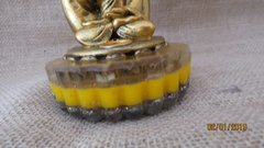 Buda na mão 13cm base orgonite - citrino - comprar online