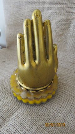 Buda na mão 13cm base orgonite - citrino - Orgonites e loja de artigos esotéricos