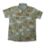 Camisa social infantil com estampa de safari e fundo marrom