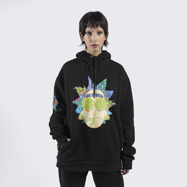 Buzo rick y morty bershka sale