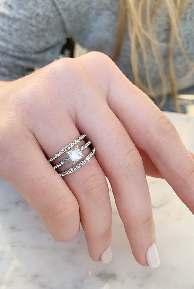 Anillos compromiso acero quirurgico sale