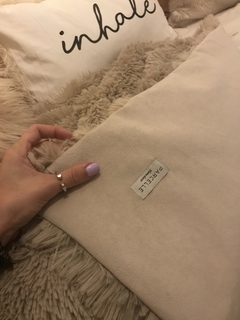 Pie de cama ultra soft beige - tienda online