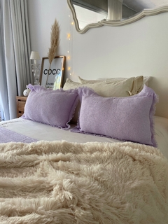 Juego pie de cama y almohadones lila (para dos plazas) - Parcelle Home