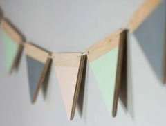 5 Banderines de madera. - Papelera Pilar Manualidades