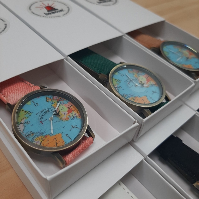 Reloj con avion de segundero best sale