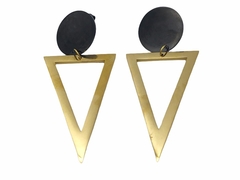 Aros Triángulo Dorado/Negro - comprar online