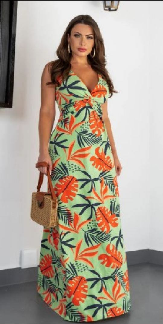 Modelo de roupa para festa tropical 2025