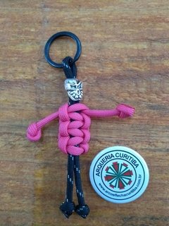 CHAVEIRO BONEQUINHO DE PARACORD na internet