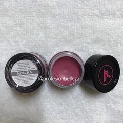 A2 PIGMENTS: RAZOR CUT. DELINEADOR EN GEL/LABIAL "NIMCHA" - comprar online