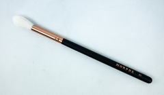 MORPHE: Brocha para iluminación "R36 - POINTED HIGHLIGHTER BRUSH"