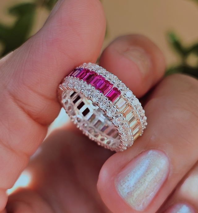 Anillo sin fin sale
