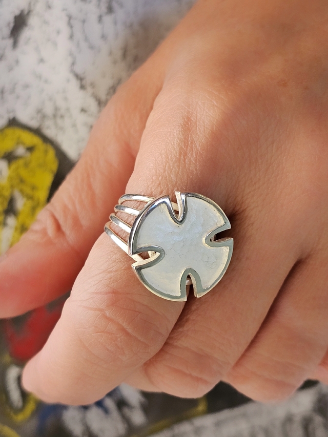 anillo cruz equilibrio medieval Linea zero