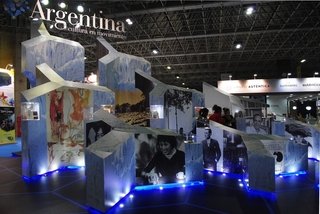 Grafica stand Argentino en la Feria del libro de Rio