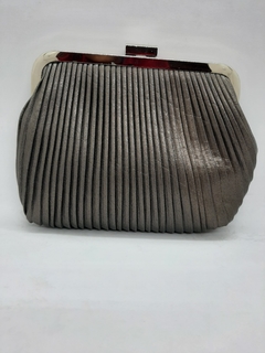 Clutch Cartera Oyster en internet